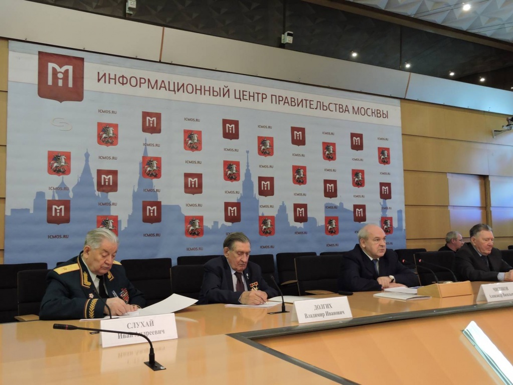 На пресс-конференции речь идет о праздновании 70-летия Победы