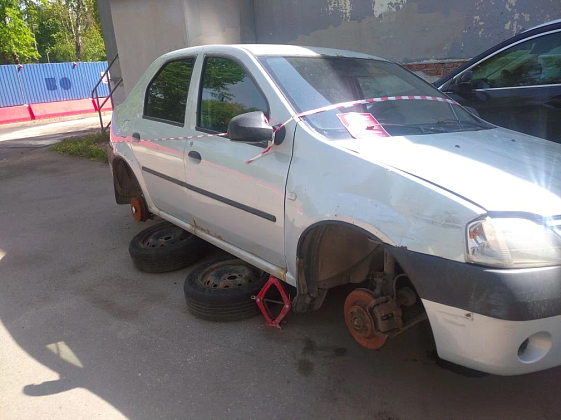 БРТС, Каскадная ул., д. 20, к. 3, Рено Логан